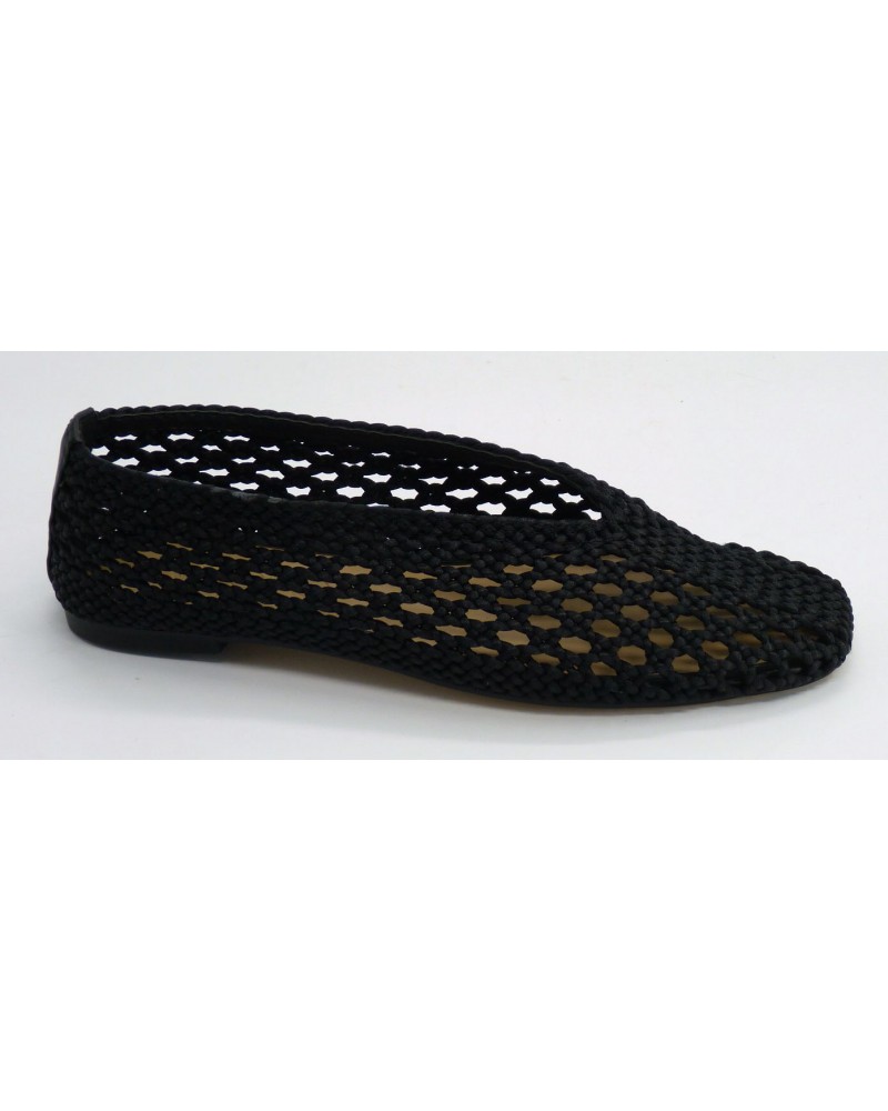 Zapato mujer marca inuovo en color negro