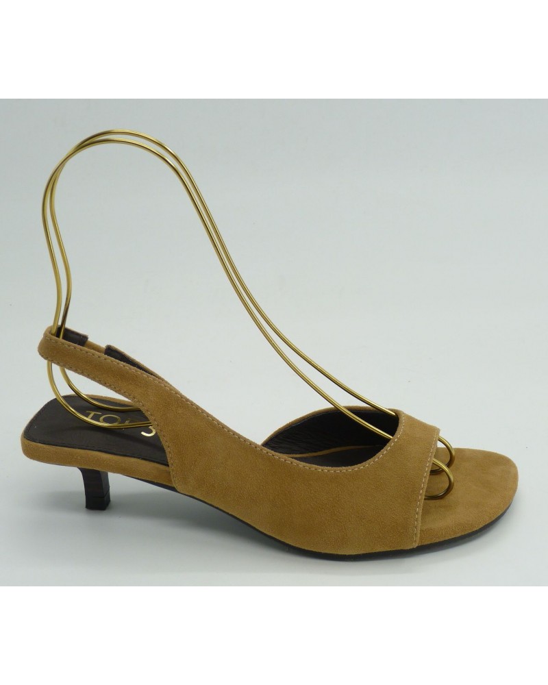 Sandalia mujer marca top 3 en color cuero