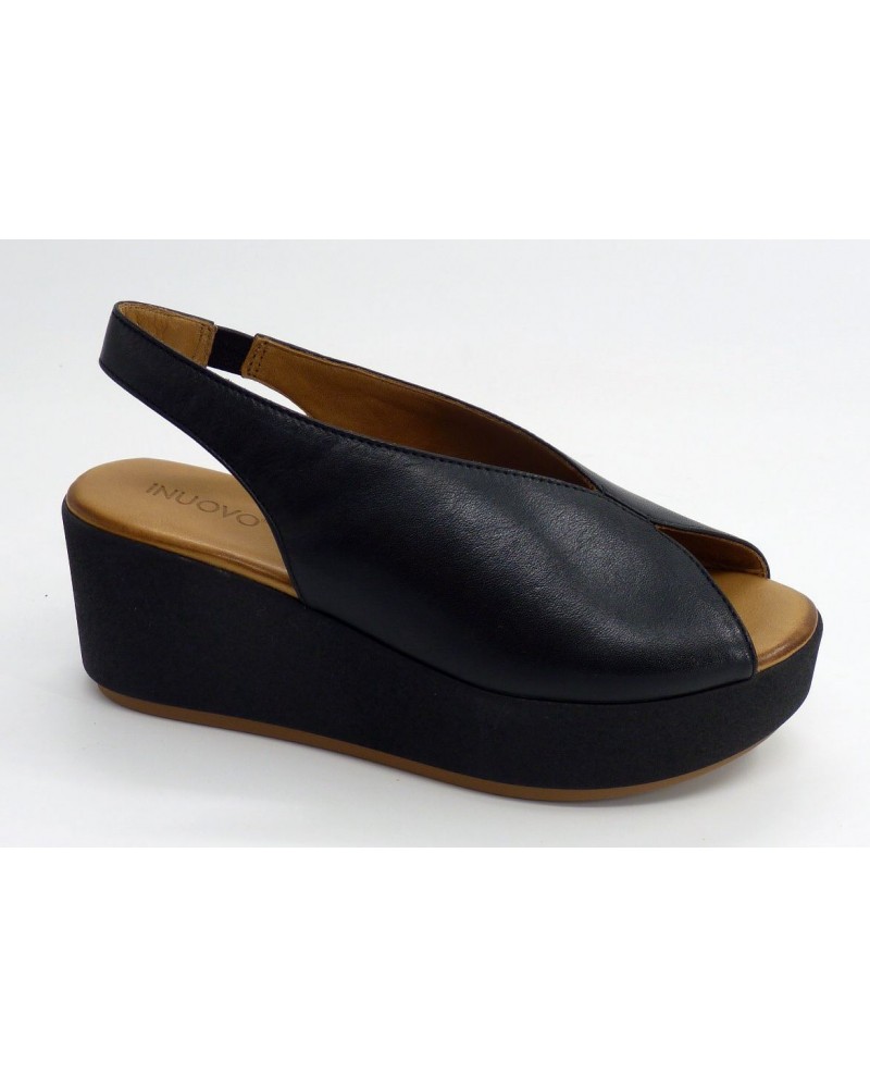 Sandalia mujer marca inuovo en color negro