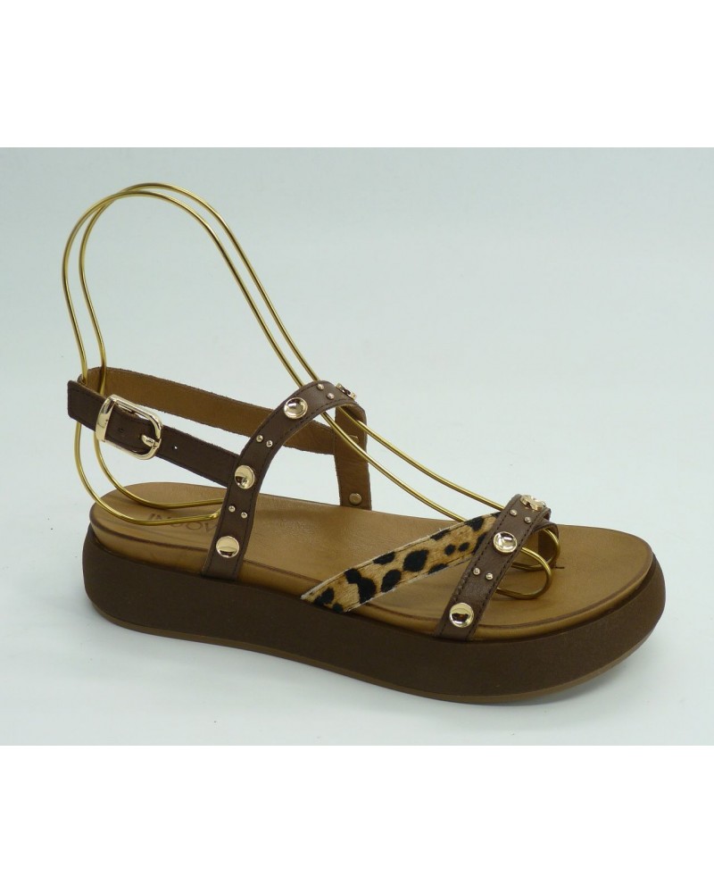 Sandalia mujer marca inuovo en color marron