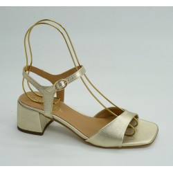 Sandalia mujer marca montiel caen color oro
