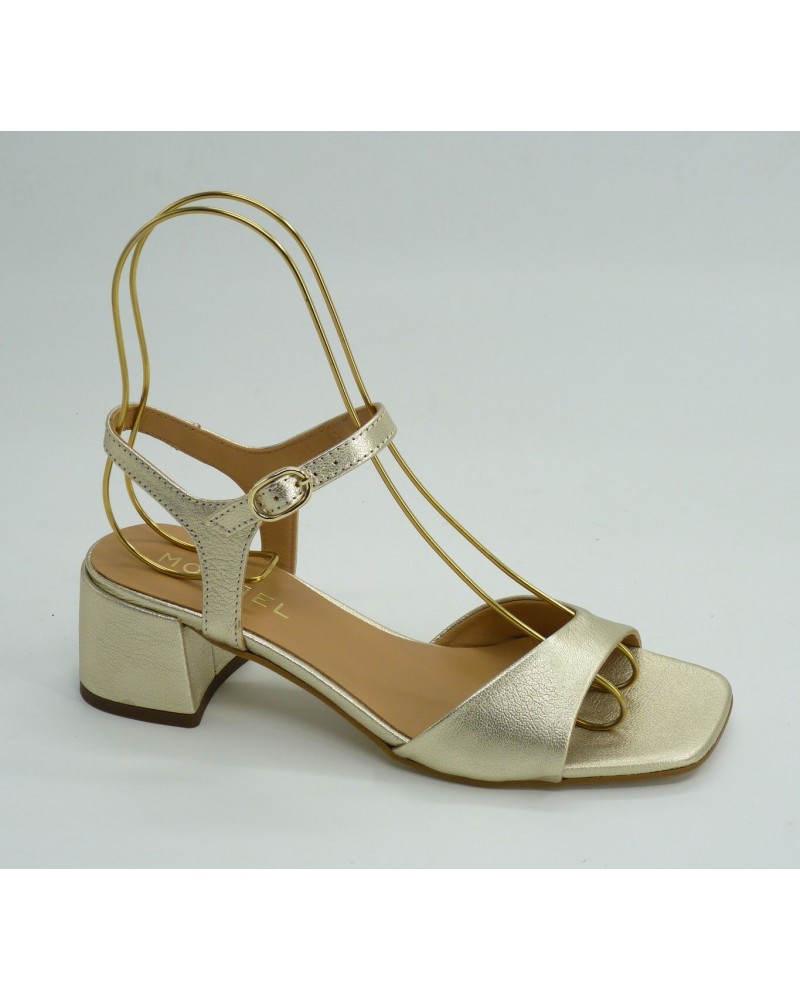 Sandalia mujer marca montiel caen color oro