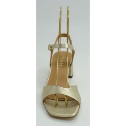 Sandalia mujer marca montiel caen color oro