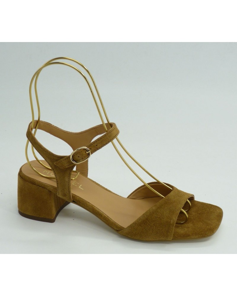 Sandalia mujer marca montiel caen color cuero
