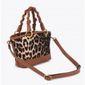 Bandolera mujer marca lola casademunt en color leopardo 