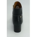Botín mujer marca pikolinos en color negro