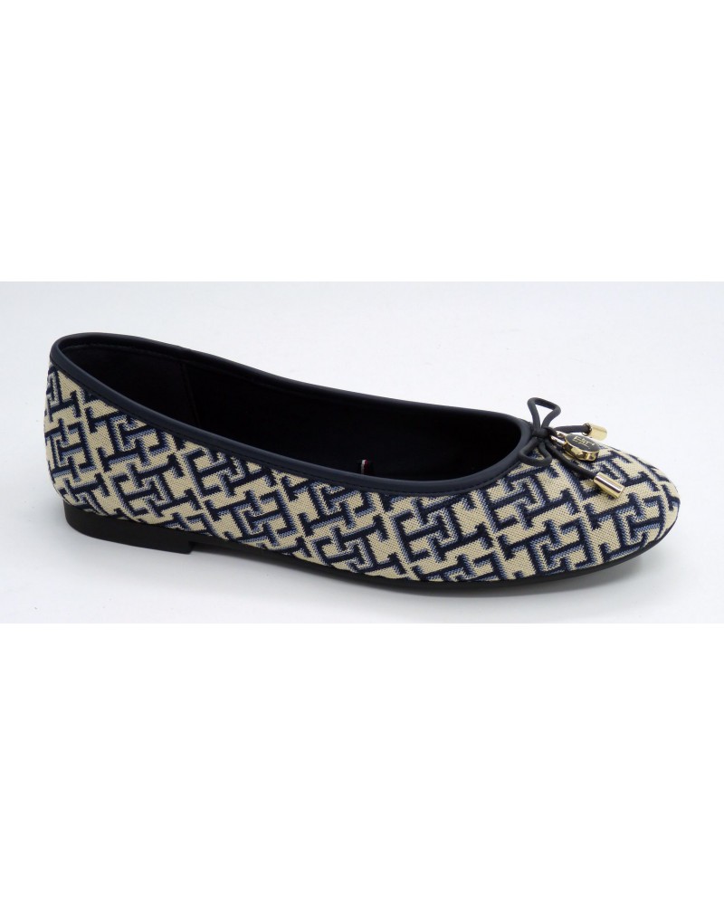 Zapato mujer marca tommy hilfiger en color marino