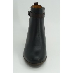 Botín mujer marca pikolinos en color negro