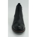 Botín hombre marca pikolinos en color negro