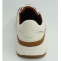 Deportivo hombre marca pikolinos en color blanco