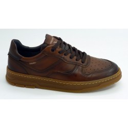 Deportivo hombre marca pikolinos en color cuero