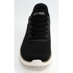 Deportivo mujer marca skechers en color negro