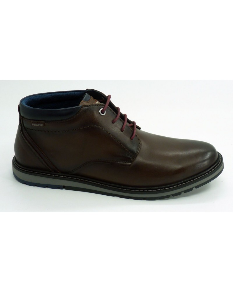 Botín hombre marca pikolinos en color marron