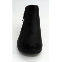 Botín mujer marca skechers en color negro