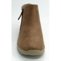 Botín mujer marca skechers en color marron