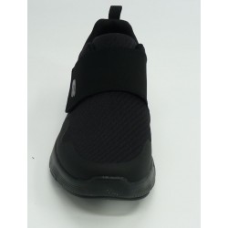 Deportivo hombre marca skechers en color negro