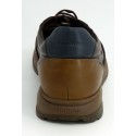 Deportivo hombre marca fluchos en color marron